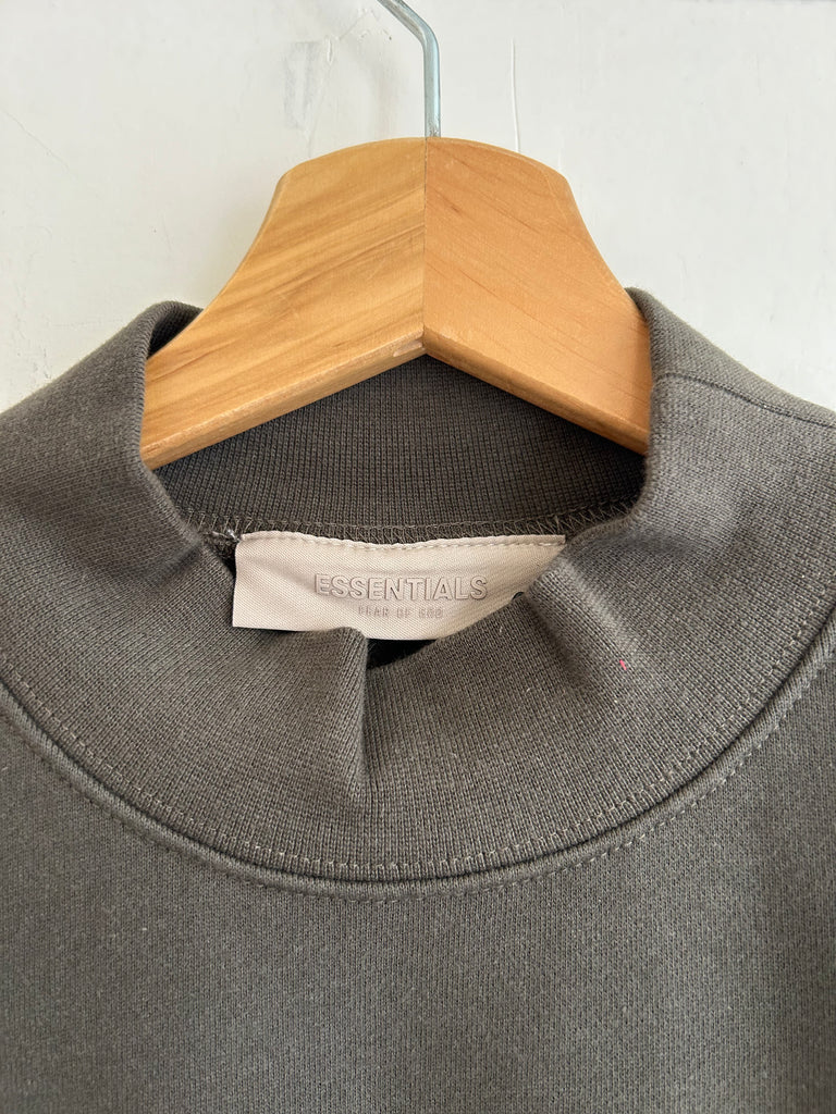LOOP - Essentials Fear of God Sweatshirt (#137) - NEW WITH TAGS!