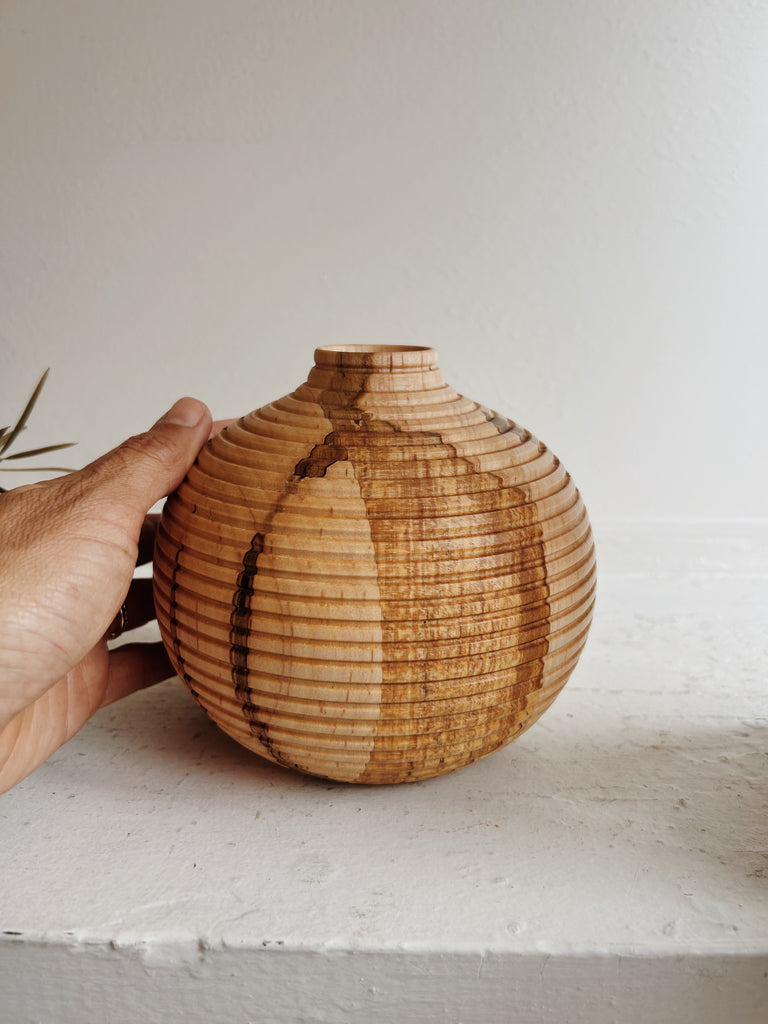 Hanna Dausch - Round Carved Vase, Ambrosia Maple