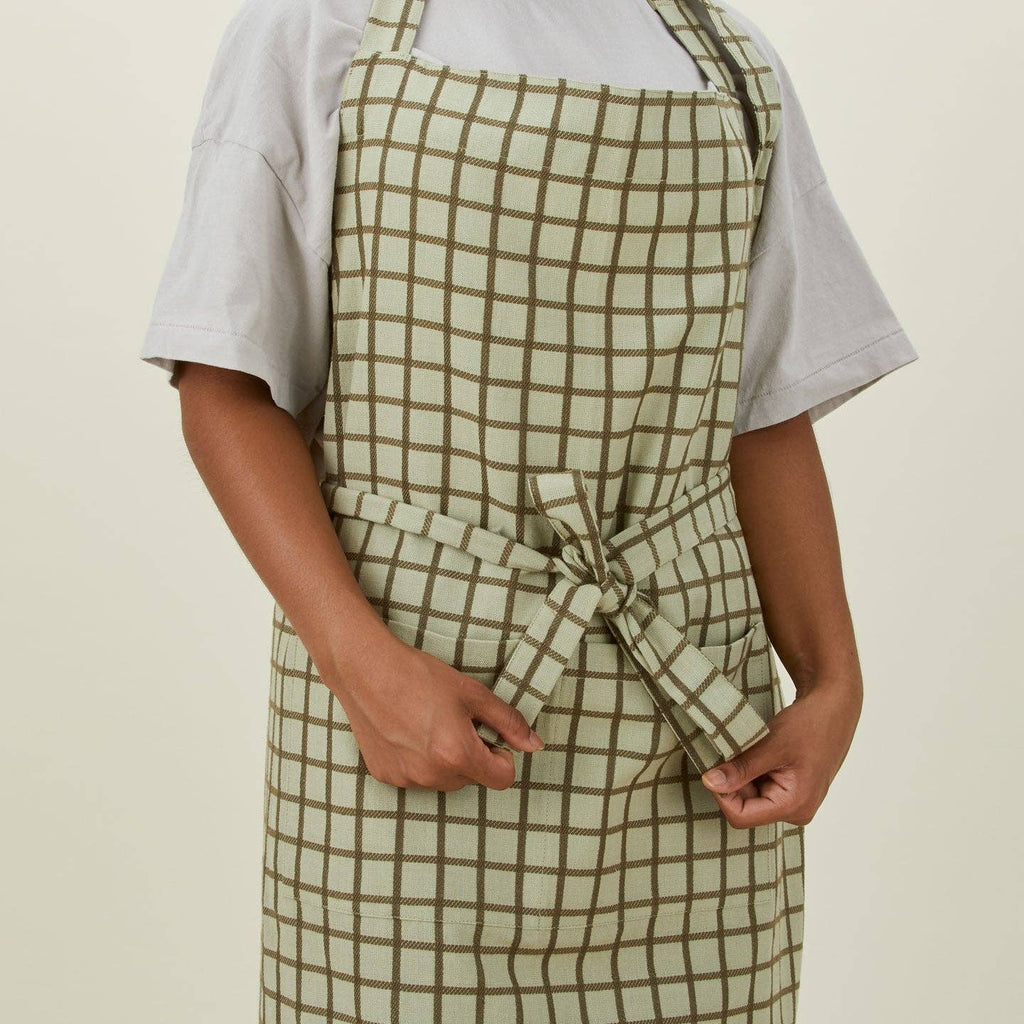 Hawkins New York - ESSENTIAL YARN DYED CHECK APRON: LIGHT GREY/DARK GREY