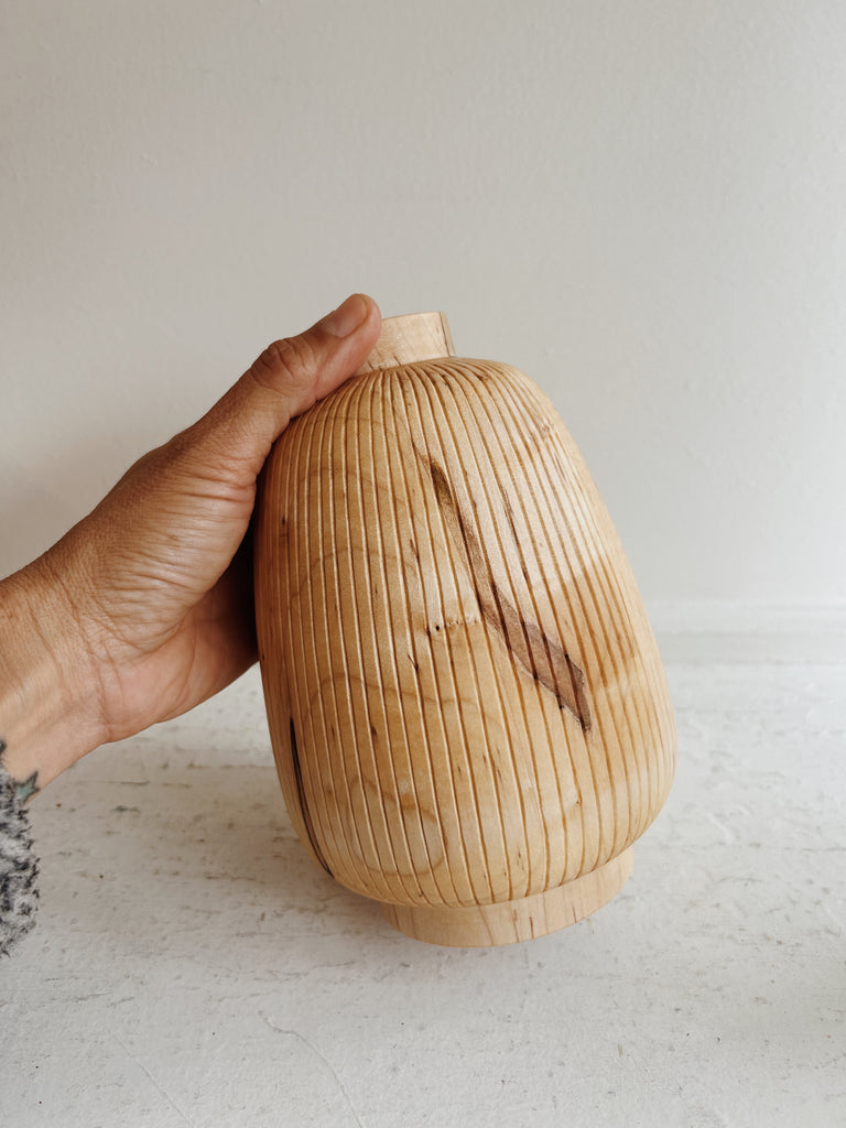 Hanna Dausch - Lantern Vase, Ambrosia Maple