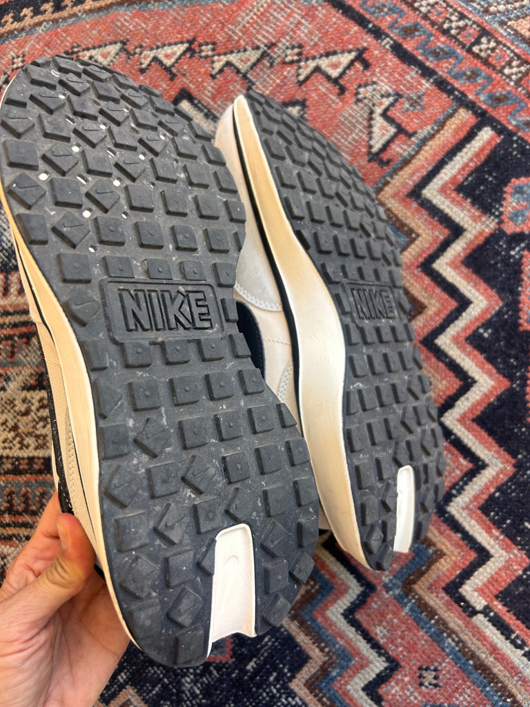 LOOP - Nike Waffle Phoenix, Sz. 9.5 (#137)
