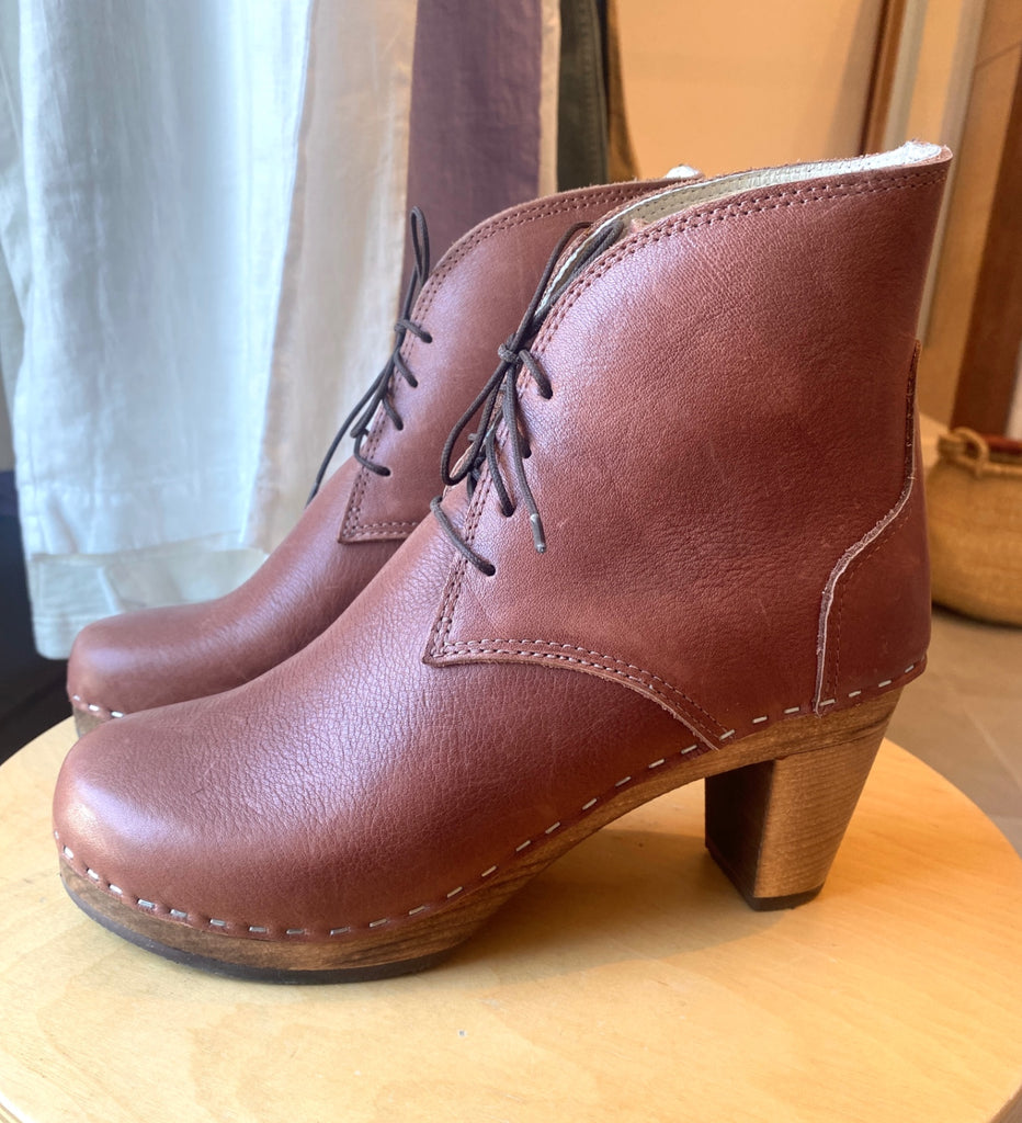 LOOP - Maguba Lace-Up Clog Booties, Sz 38 (#124)