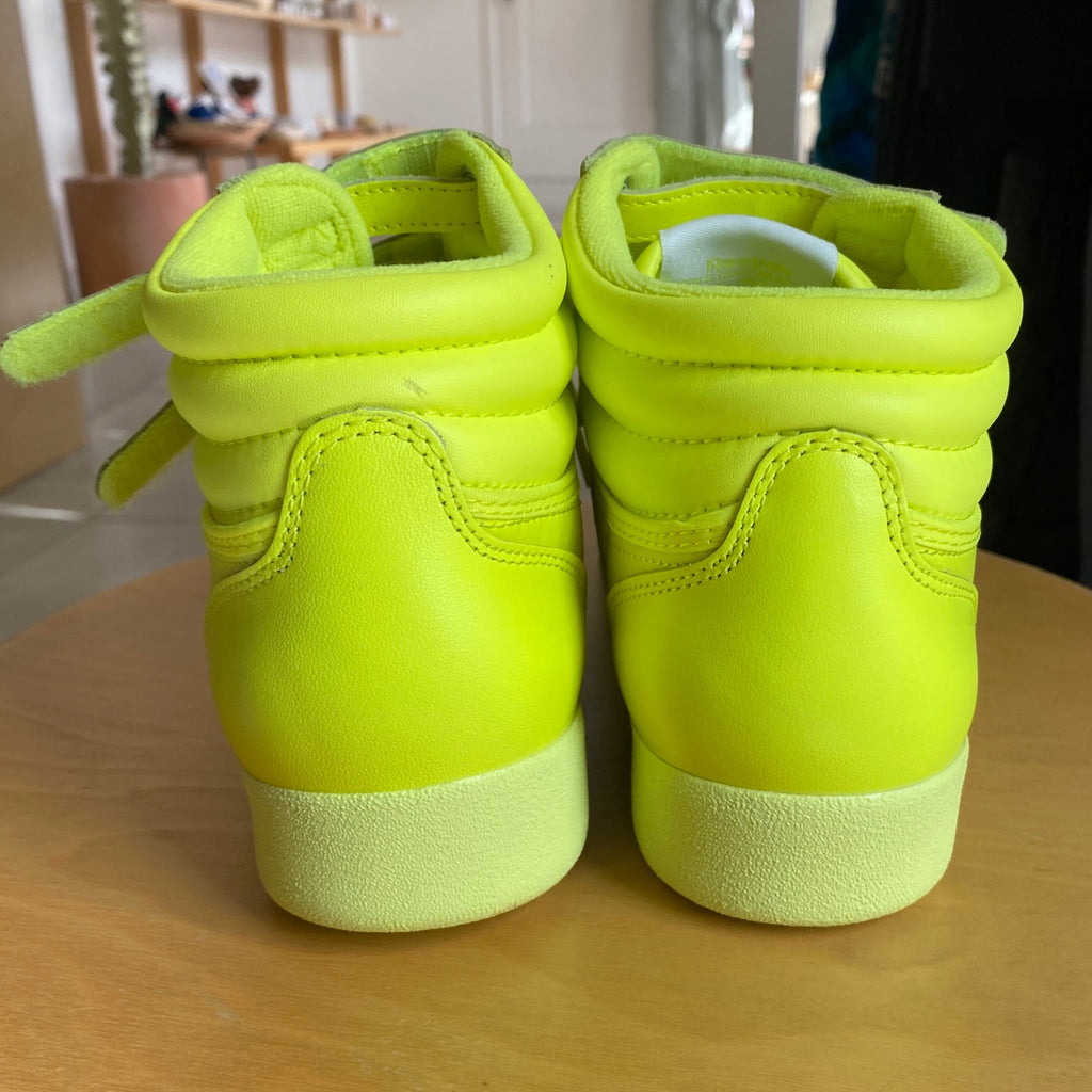 LOOP - Reebok Solar Acid Yellow Hi-Top Sneakers, Sz 7.5 (#17)
