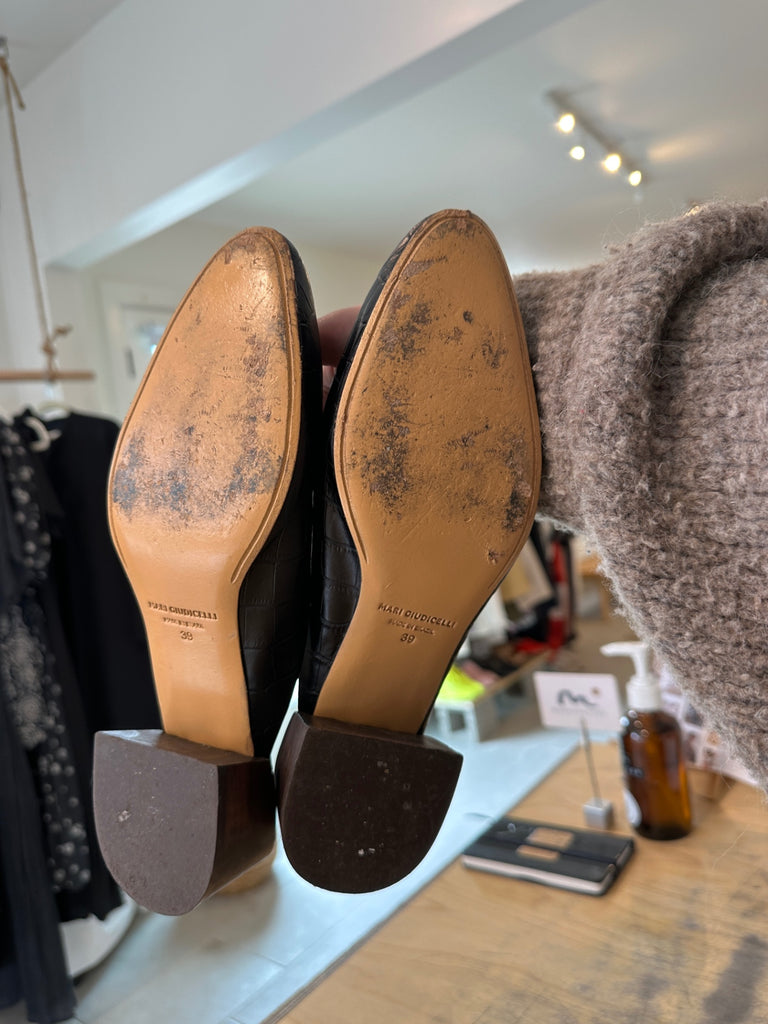 LOOP - Mari Giudicelli Mules, Size 39 (#190)