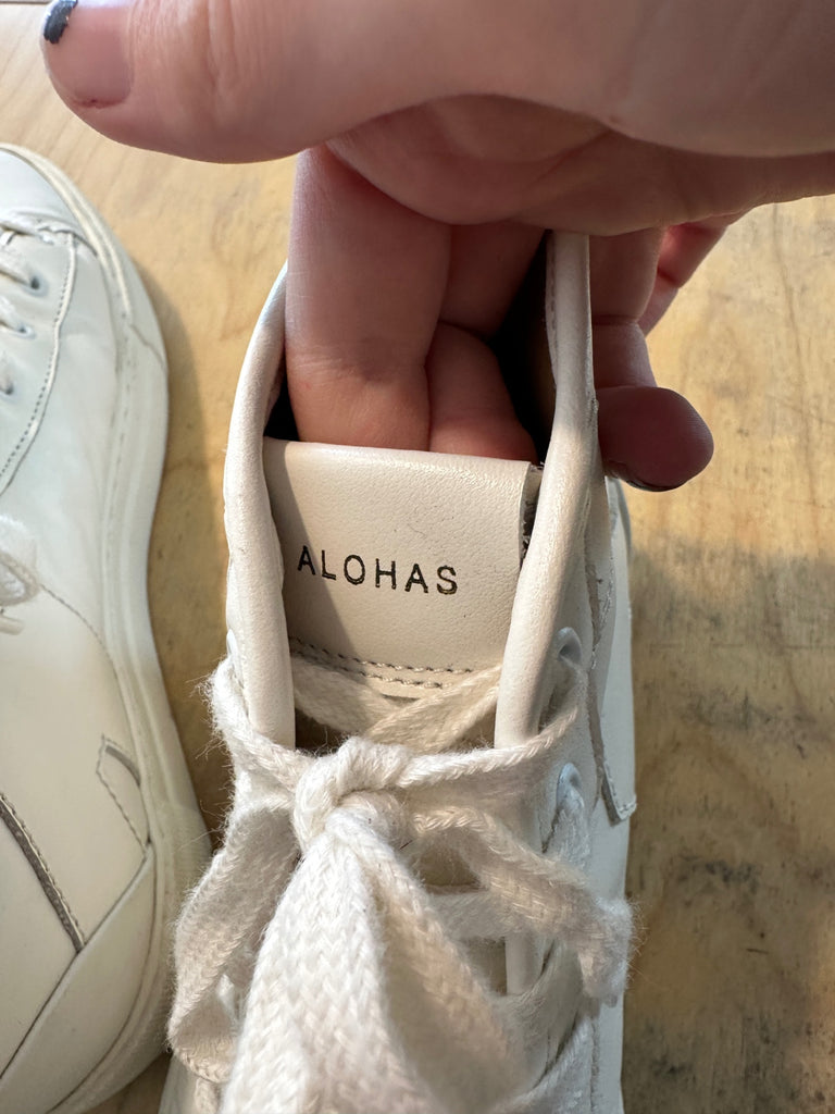 LOOP - Alohas High Top Sneakers, Size 8 (#190)