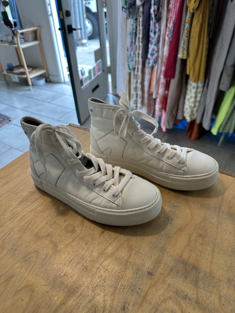 LOOP - Alohas High Top Sneakers, Size 8 (#190)