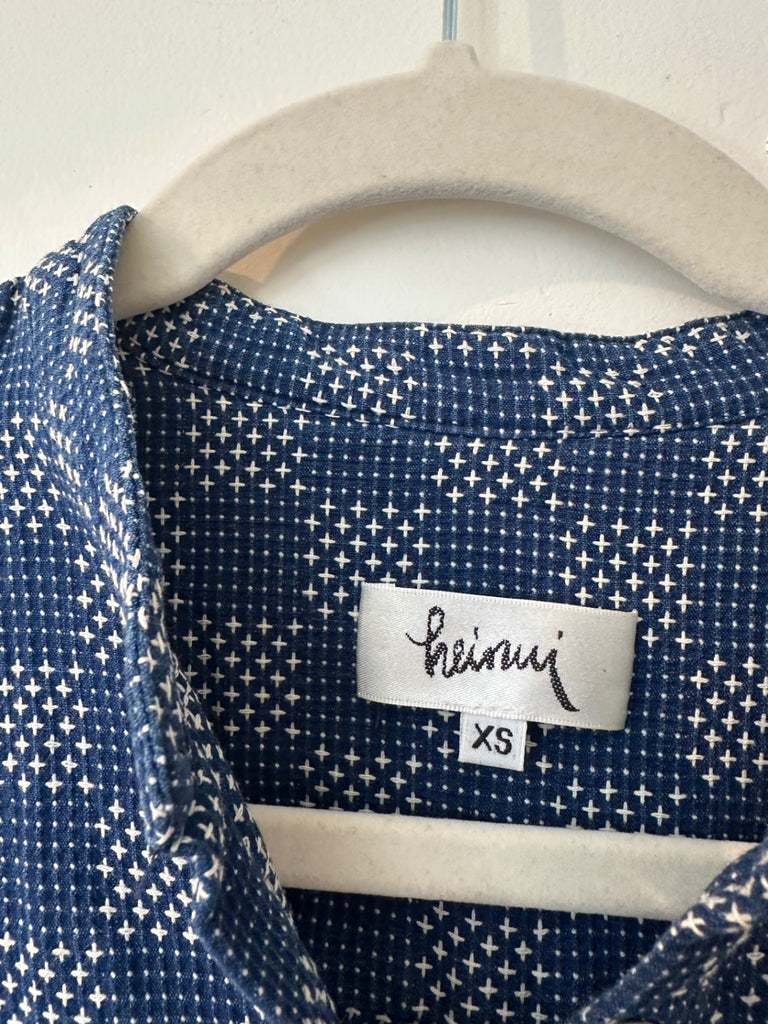 LOOP - Heinui Button Down Longsleeve , Size XS (#325)