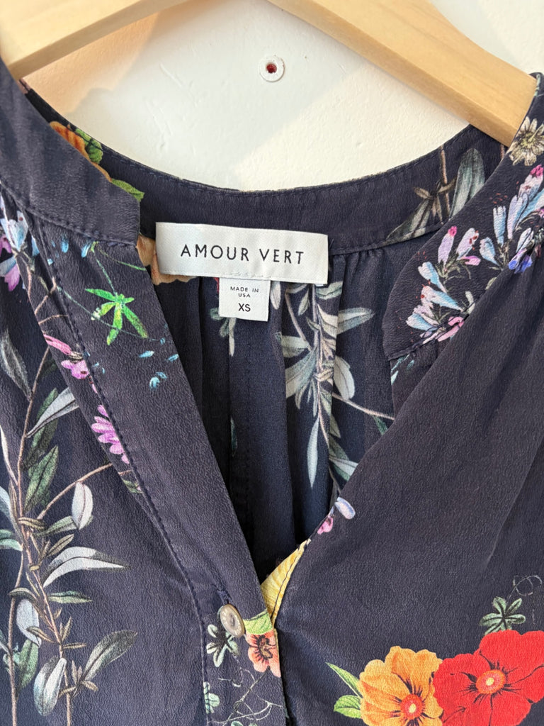 LOOP- Amour Vert Blouse, Size XS (#64)