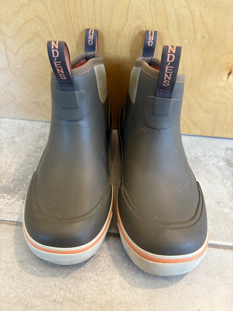 LOOP - Grundens Boots, Size 6 (#281)
