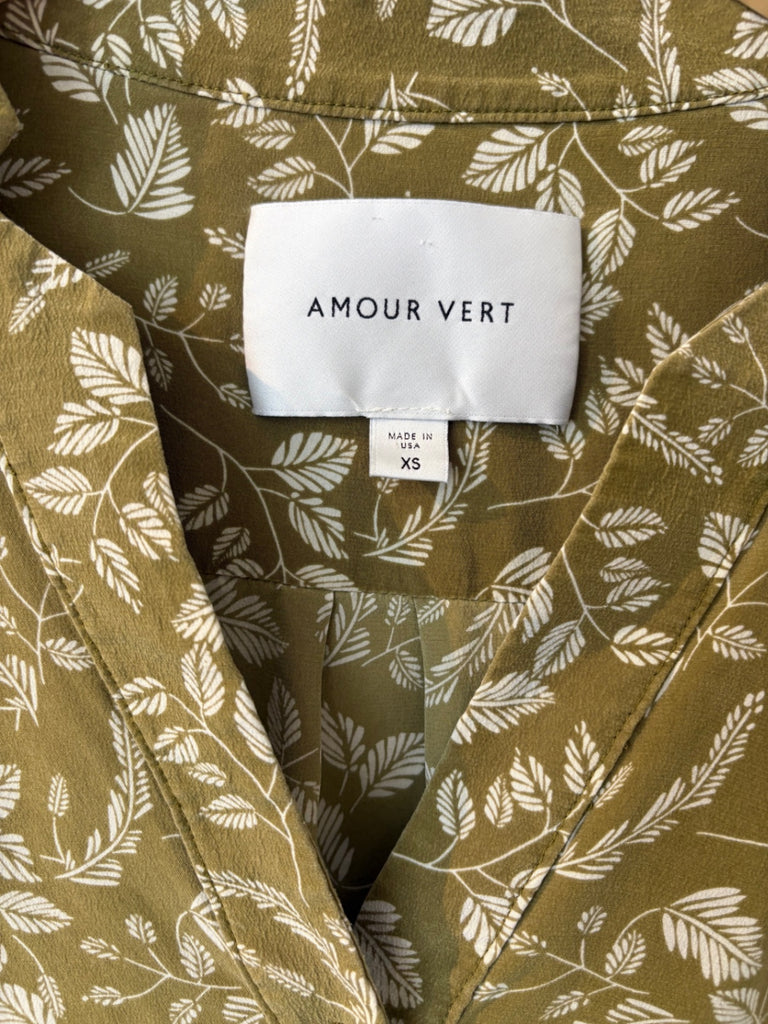 LOOP- Amour Vert Blouse, Size XS (#64)