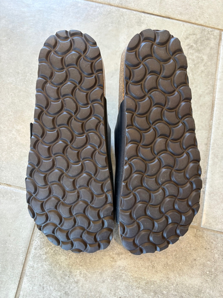 LOOP - SoleTerra Sandals, Size 37 (#7)