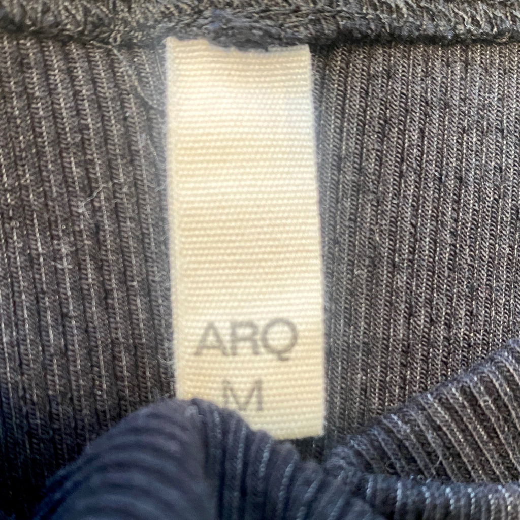 LOOP - ARQ Ribbed Strapless Bra, Sz M (#235)