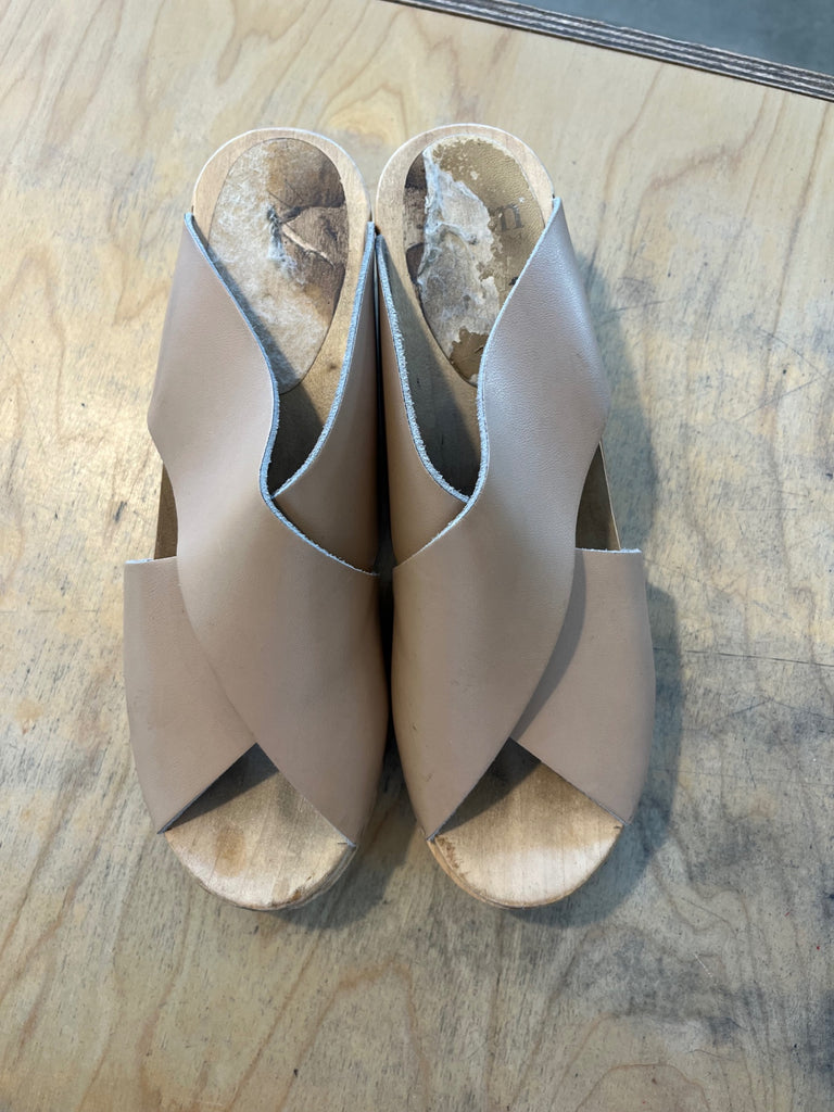 LOOP- Sven Clogs, Size 40 (#53)