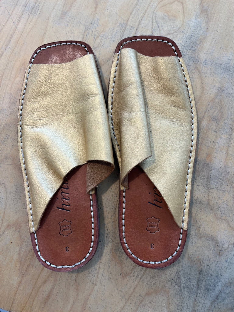 LOOP - hint hint sandals, Size 9 (#53)