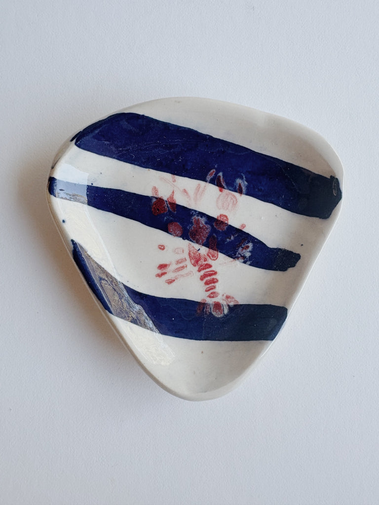 Elena Kaloyanova Triangle Dish- lobster, C