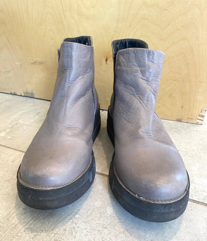 LOOP - Miz Mooz Zip Up Wedge Boots, Sz 8 (#108)