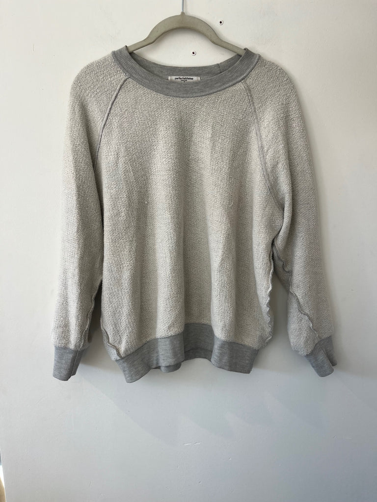LOOP- Perfect white tee, sweatshirt, Sz S (#122)