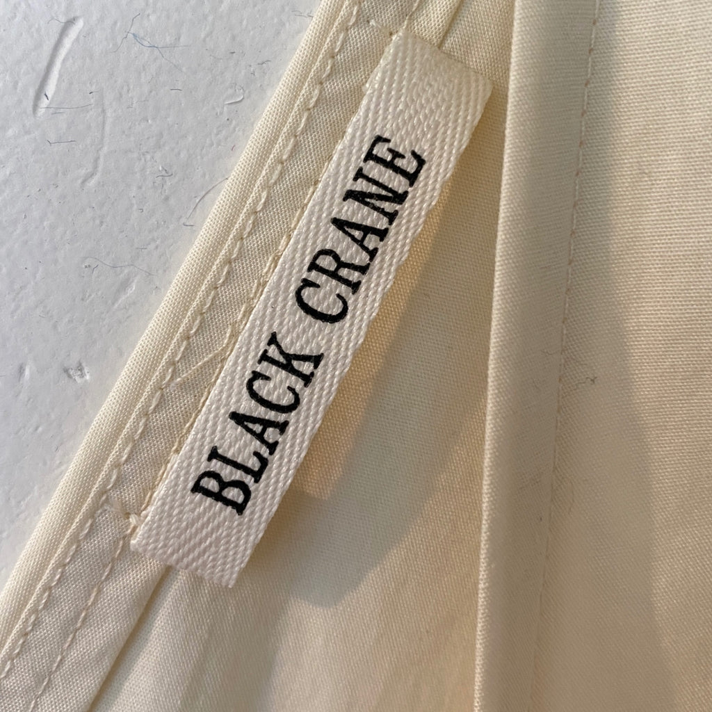 LOOP - Black Crane V-Neck Top Off-White (#248)