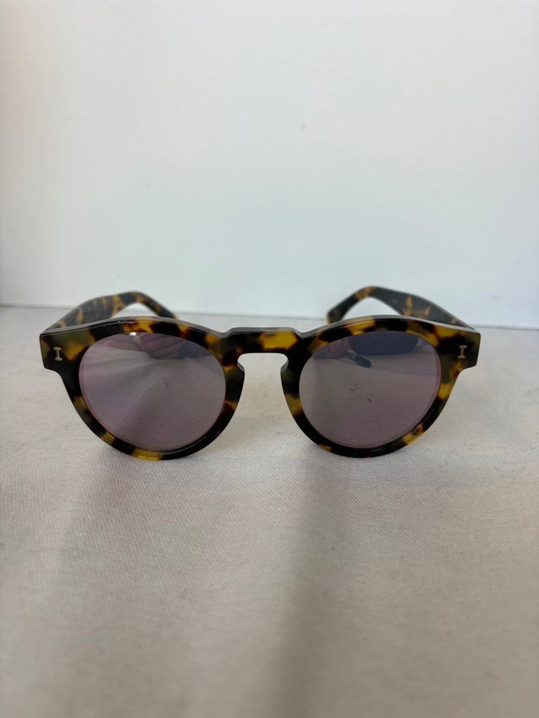 LOOP - Illesteva Round Mirrored Sunglasses (with case), #136