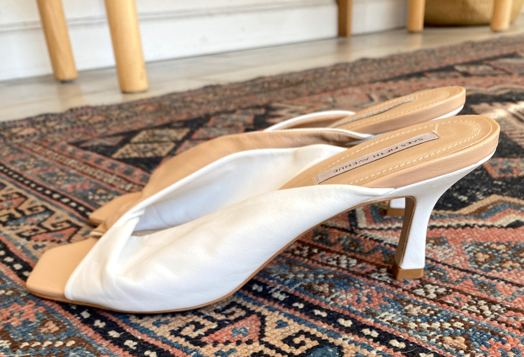 LOOP - Saks 5th Avenue Mules, Sz 9 (#454)