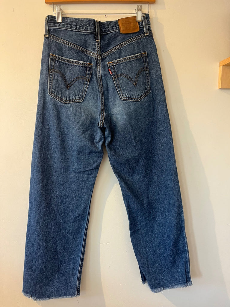 LOOP- Levi’s Jeans, Sz 26 (#35)