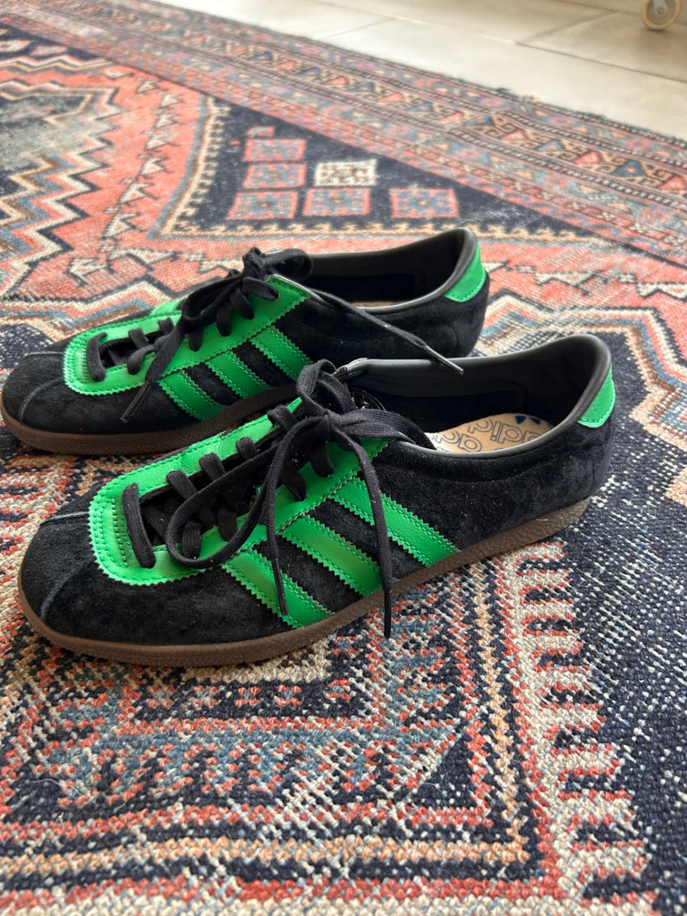LOOP - Adidas Green and Black Shoes, Sz 5 (#50)