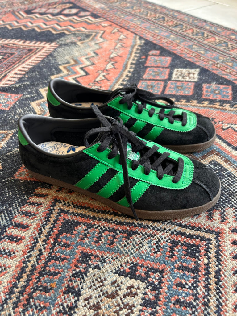 LOOP - Adidas Green and Black Shoes, Sz 5 (#50)