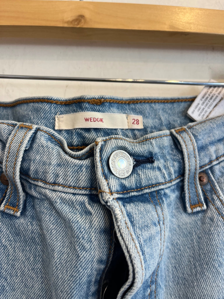 LOOP - Levi’s Wedgie Jeans, Sz 28 (#407)