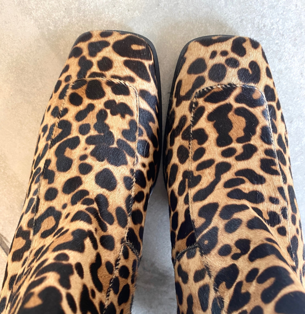 LOOP - Banana Republic Animal Print Booties, Sz 8 (#18) New!