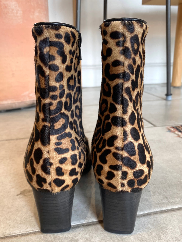 LOOP - Banana Republic Animal Print Booties, Sz 8 (#18) New!