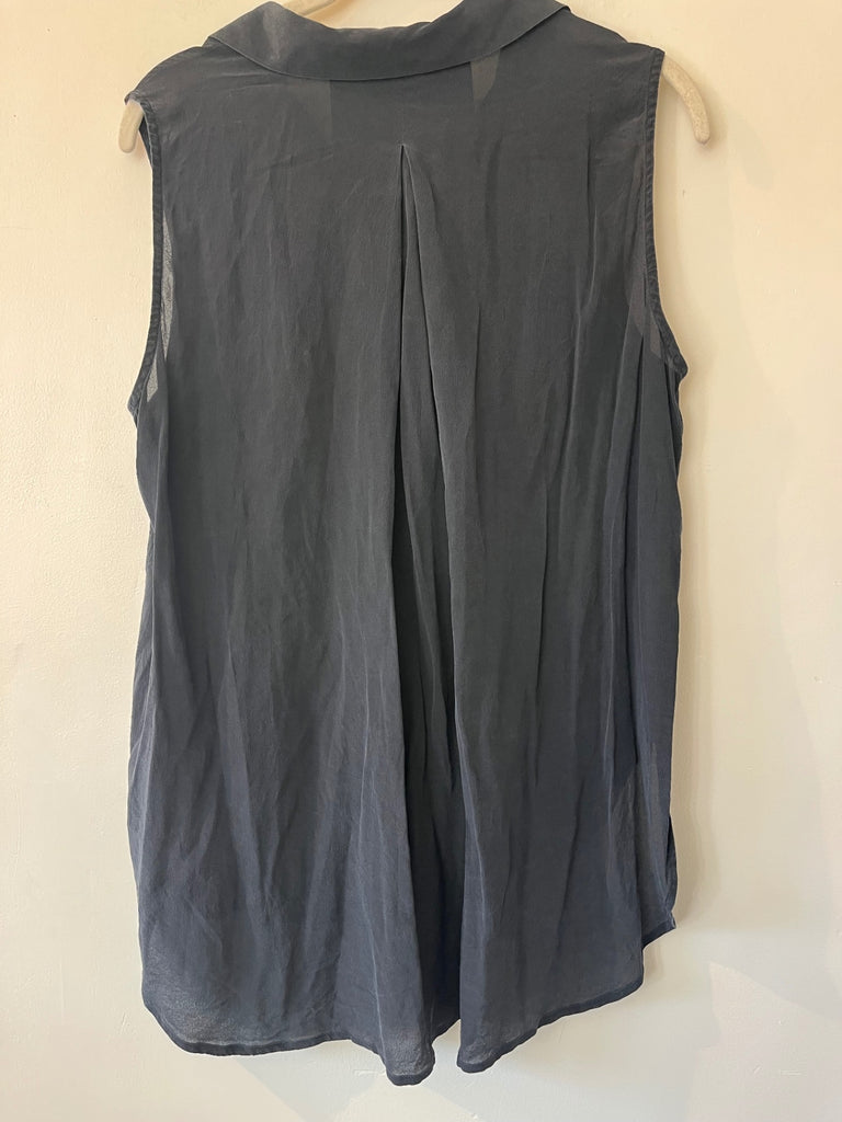 Sleeveless Button-Down Blouse, Sz S (#423)