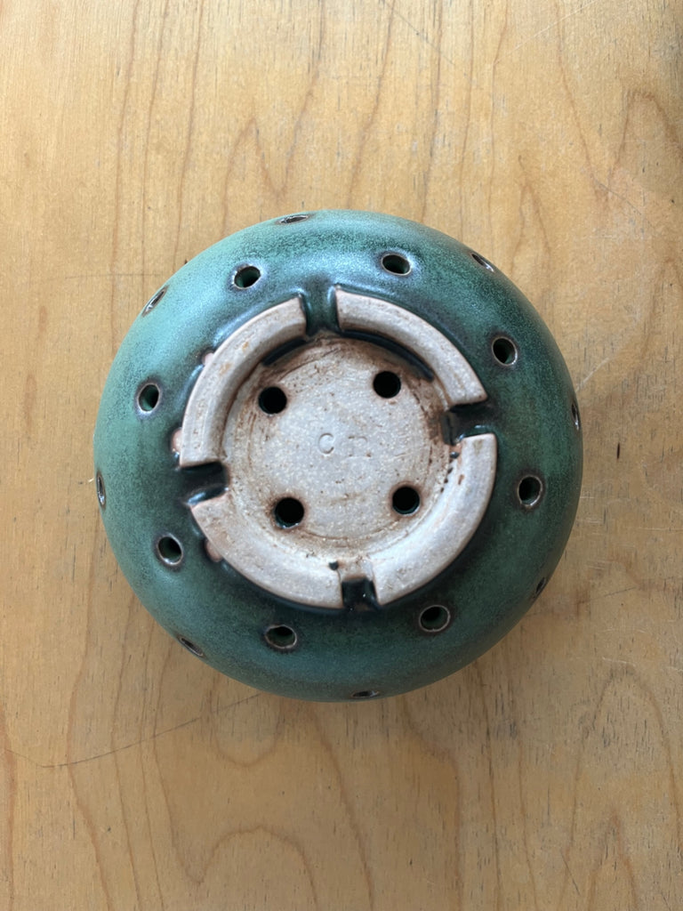Clay Vessels - Ceramic Berry Bowl (Deep green) 