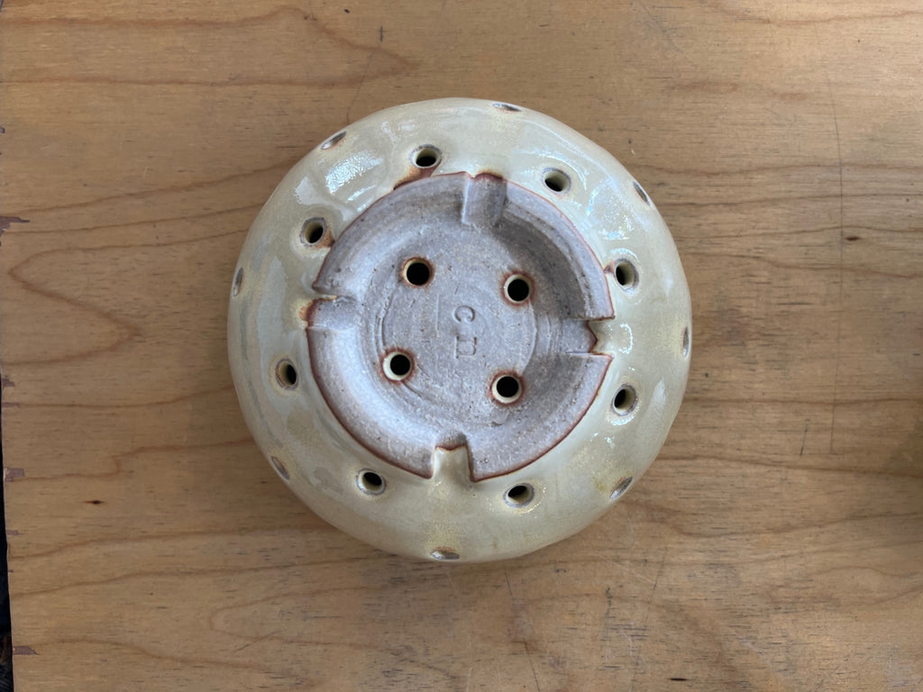 Clay Vessels - Ceramic Berry Bowl (Butter yellow) 