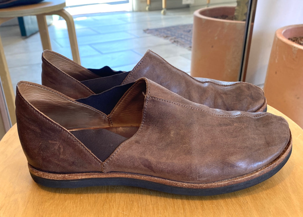 LOOP - Cliff Dweller Shoes, Sz 37.5  (#51)