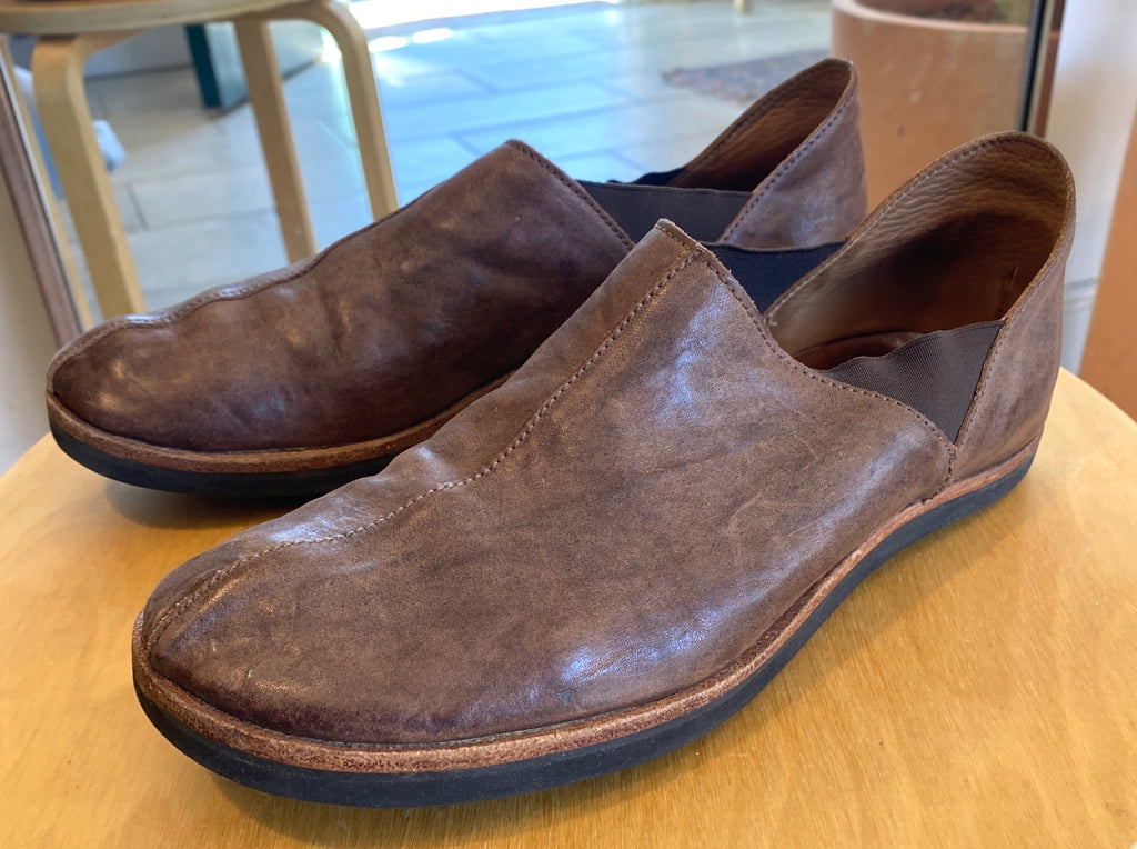 LOOP - Cliff Dweller Shoes, Sz 37.5  (#51)