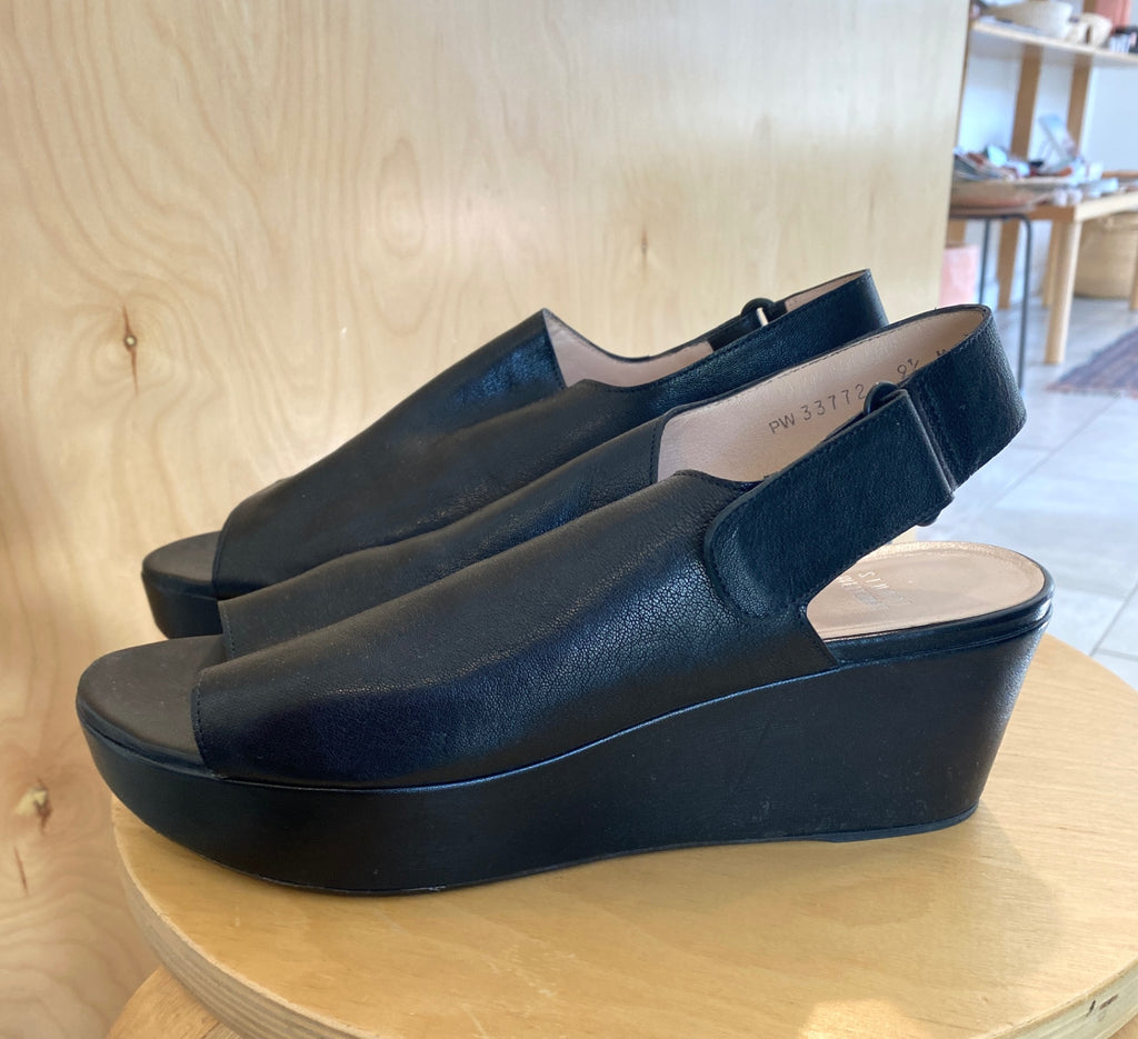 LOOP - Stuart Weitzman Wedge Sandals, Sz 9.5 (#419)