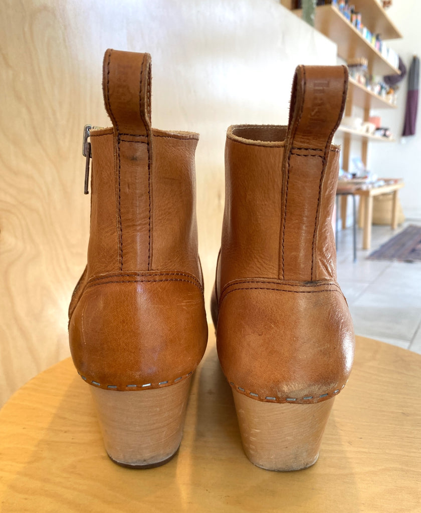 LOOP - Swedish Hasbeens Clog Booties, Sz 41 (#419)