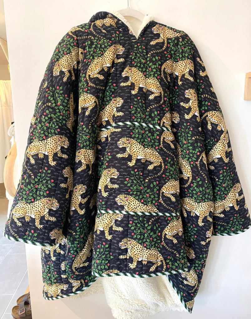 LOOP - Printfresh Fleece Poncho, OS (#419)