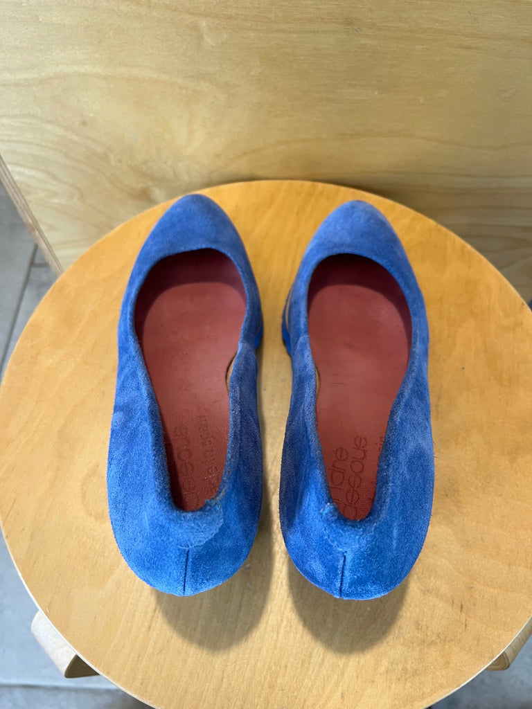 LOOP - Andre Assous Blue Suede Heels, Sz 7.5 (#41)