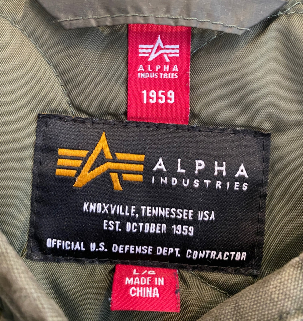 LOOP - Alpha Industries Quilted Coat., Sz L (#413)