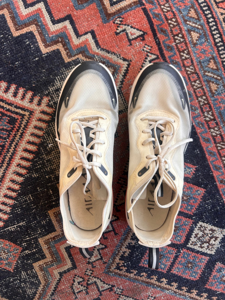 LOOP - Nike Air Max, Sz 9.5 (#413)