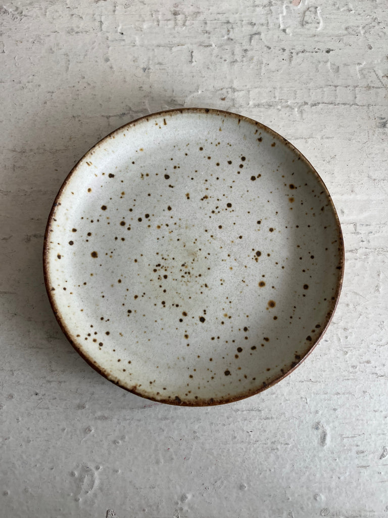 Clay Vessels- White Speckled Cake Plate