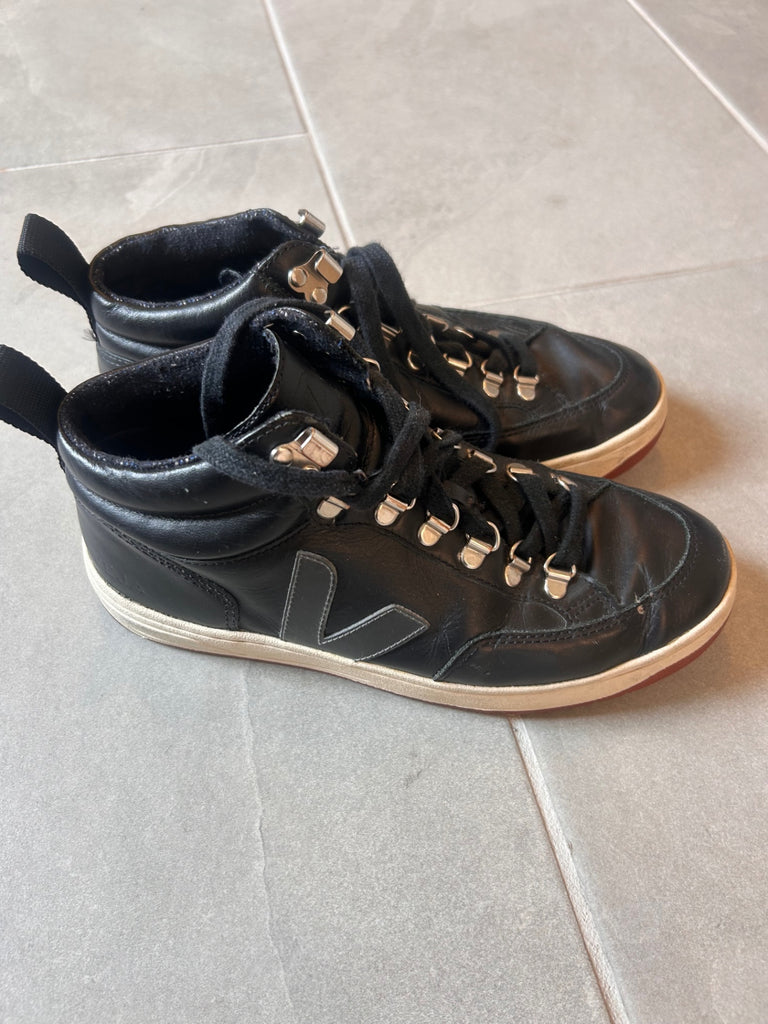 LOOP - Veja High Tops, Sz 7 (#293)