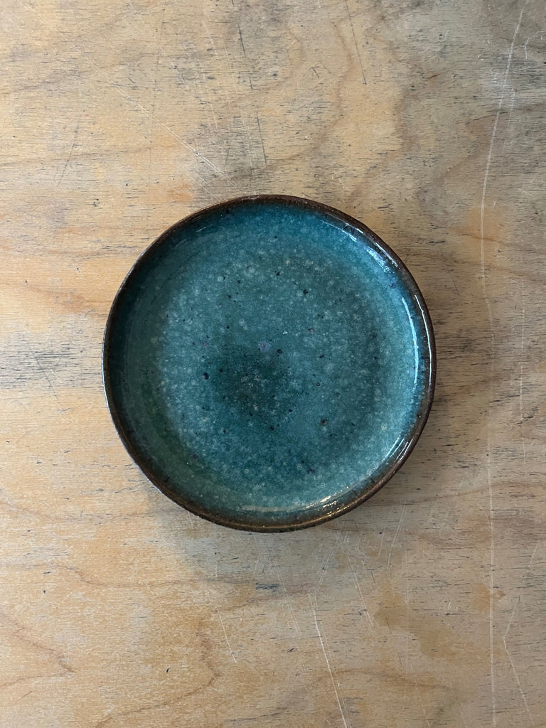 Clay Vessels - Speckled Green Cake Plate