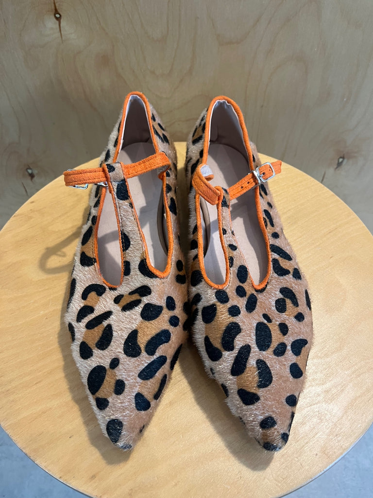 LOOP - Leopard Flats, Sz 40 (#431)