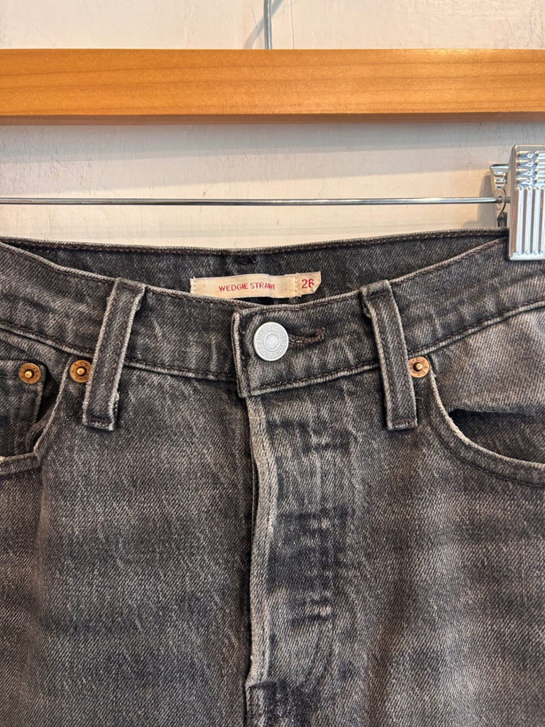 LOOP - Levi’s Wedgie Straight Jeans, Sz. 26 (#137)