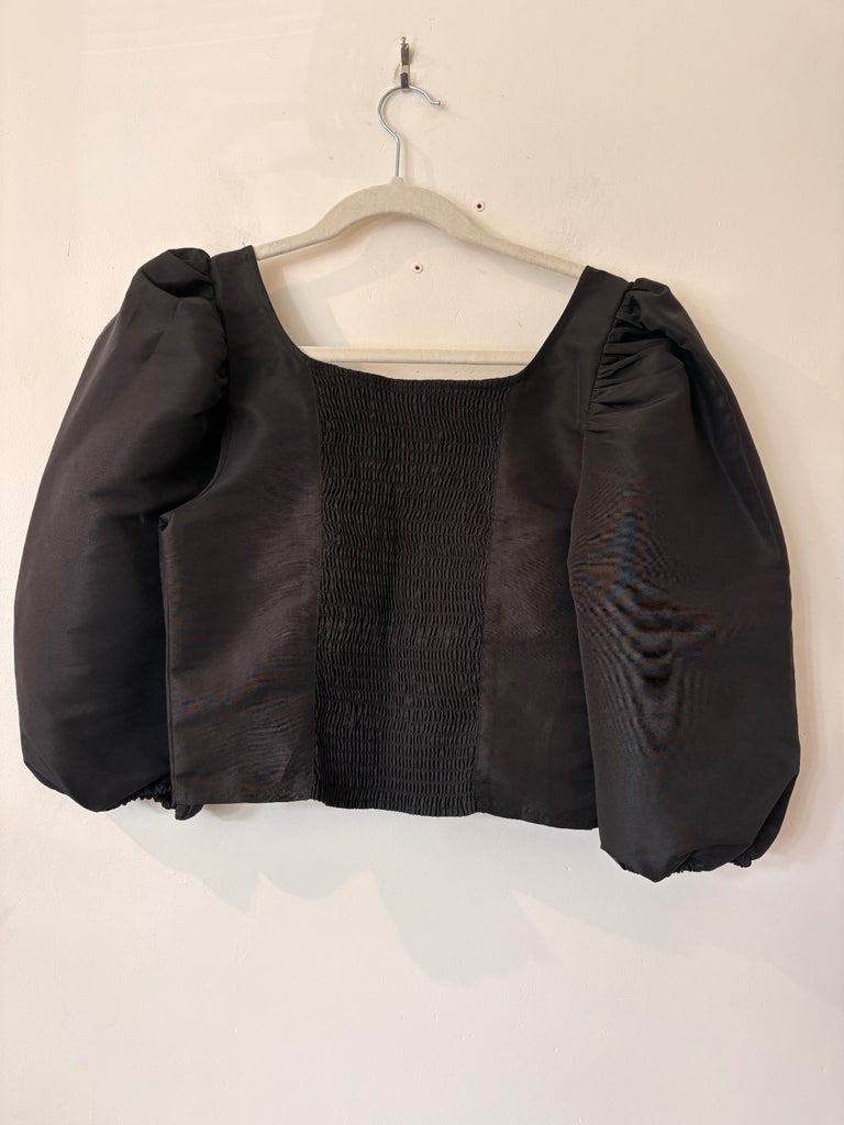 LOOP - Levi’s puffed sleeve crop top, size S (#479)