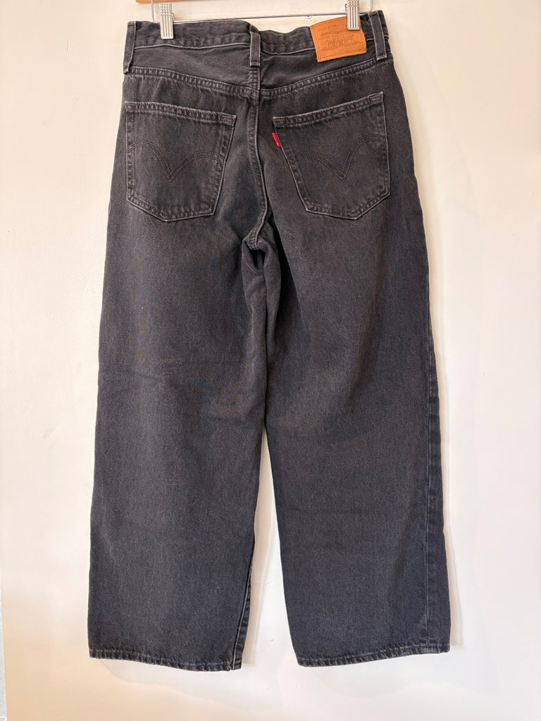 LOOP - Levi’s wide leg jeans, size 26 (#479)