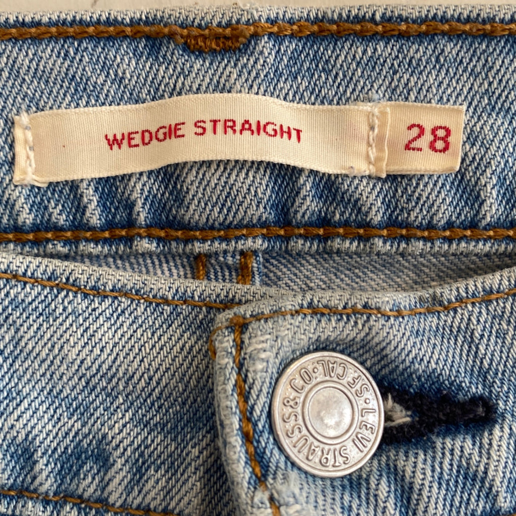LOOP - Levi’s Wedgie Straight Jean, Sz 28 (#122)