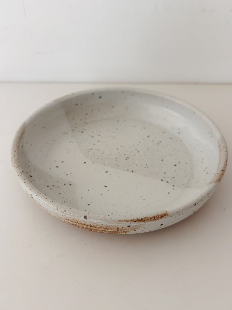 Colleen Hennessey - Shallow Dinner Bowl, Glossy White, B